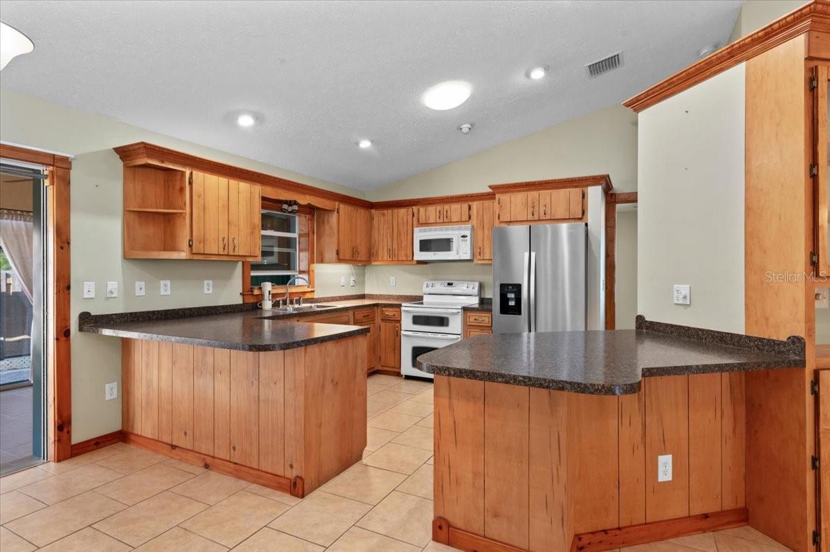 Image 11 of 38 For 1560 Ingram Avenue