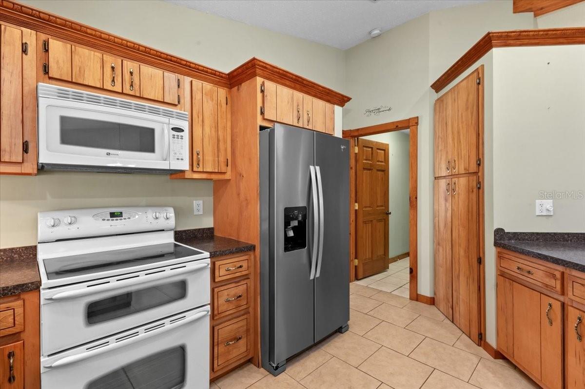 Image 13 of 38 For 1560 Ingram Avenue