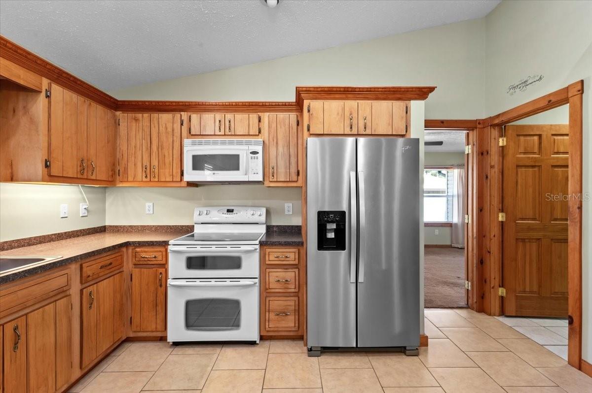 Image 17 of 38 For 1560 Ingram Avenue