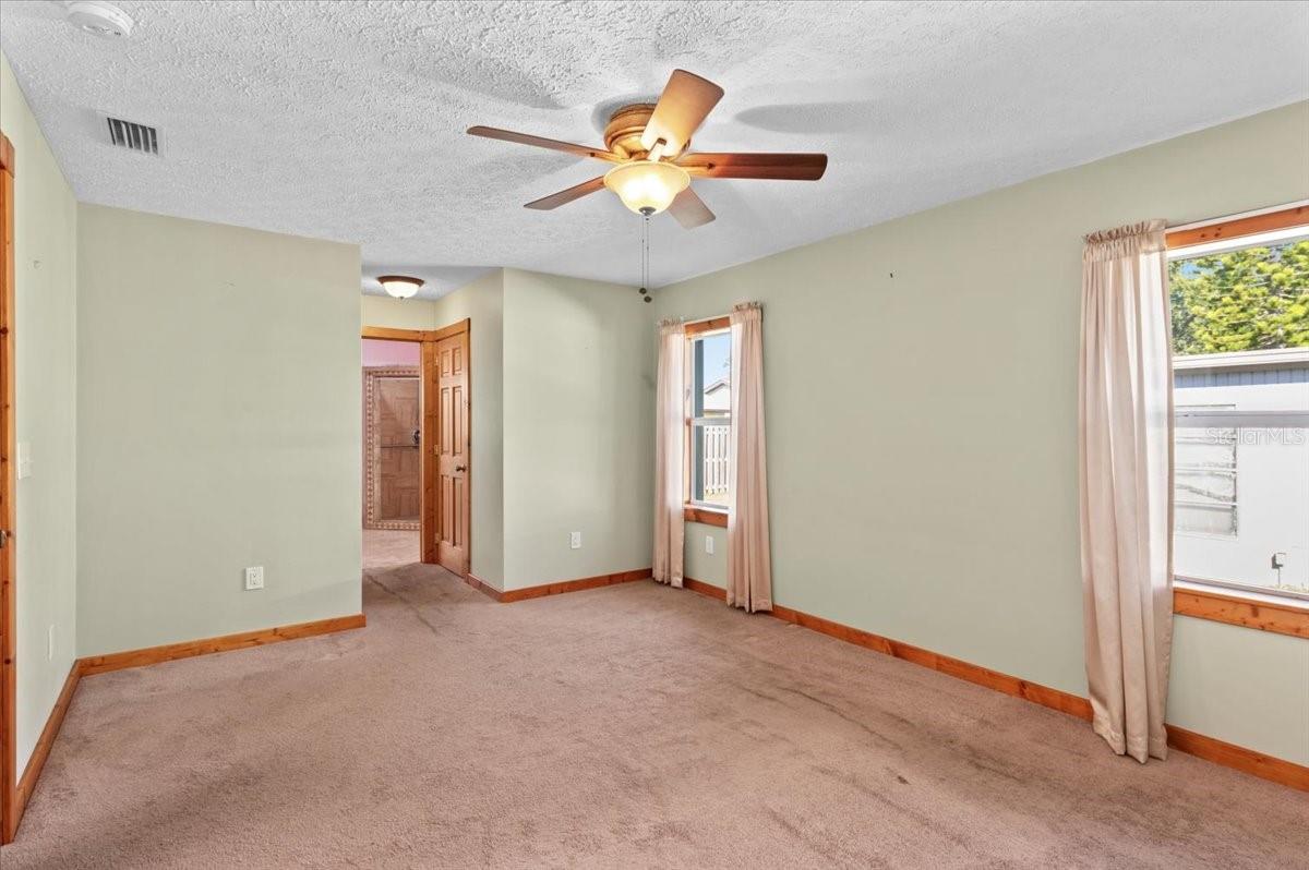 Image 19 of 38 For 1560 Ingram Avenue