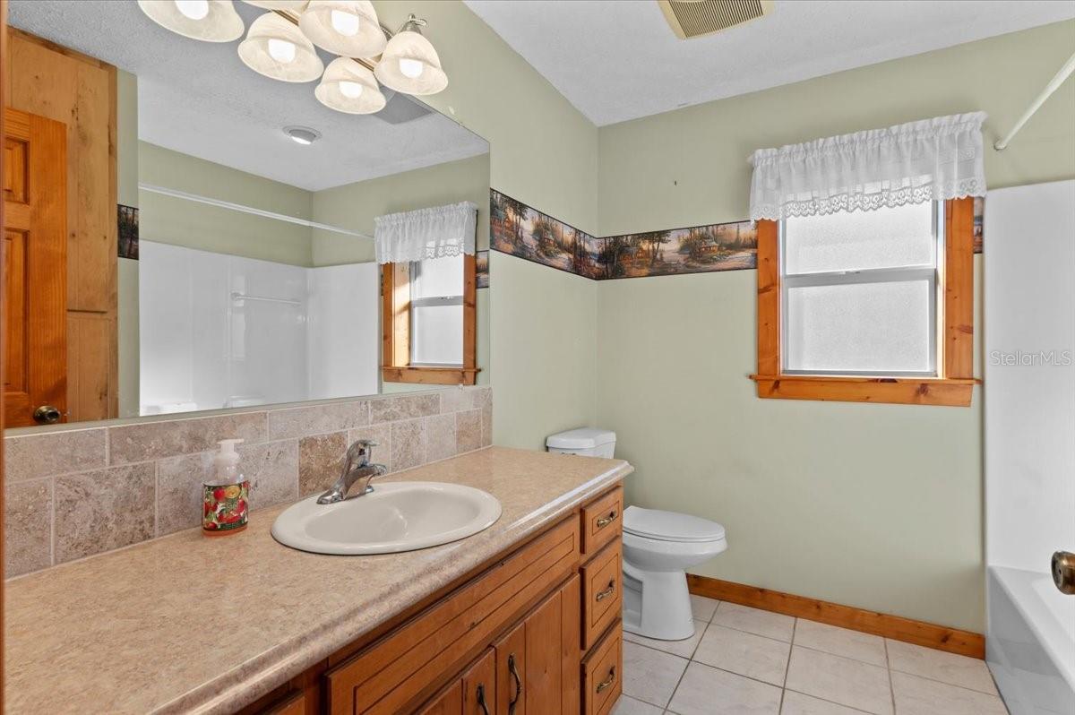 Image 27 of 38 For 1560 Ingram Avenue