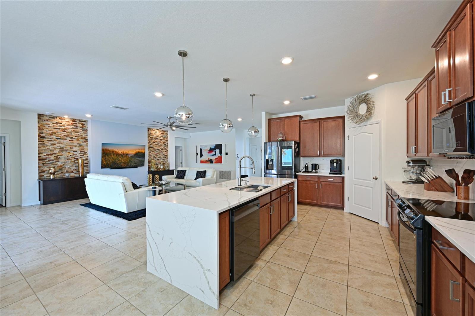 Image 15 of 60 For 2811 130th Avenue E