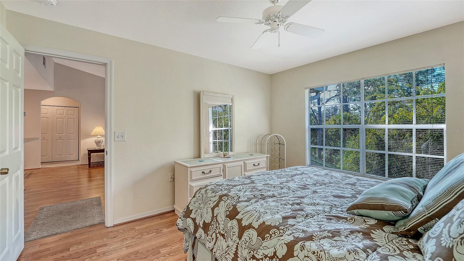 Image 13 of 35 For 7428 Vista Way 207