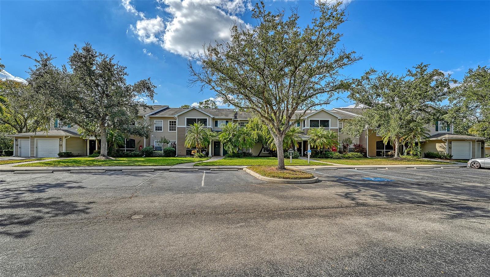 Image 25 of 35 For 7428 Vista Way 207