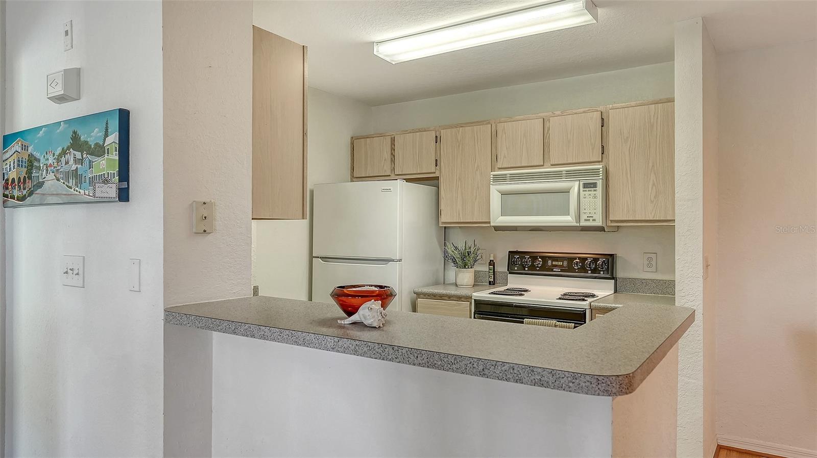 Image 9 of 35 For 7428 Vista Way 207