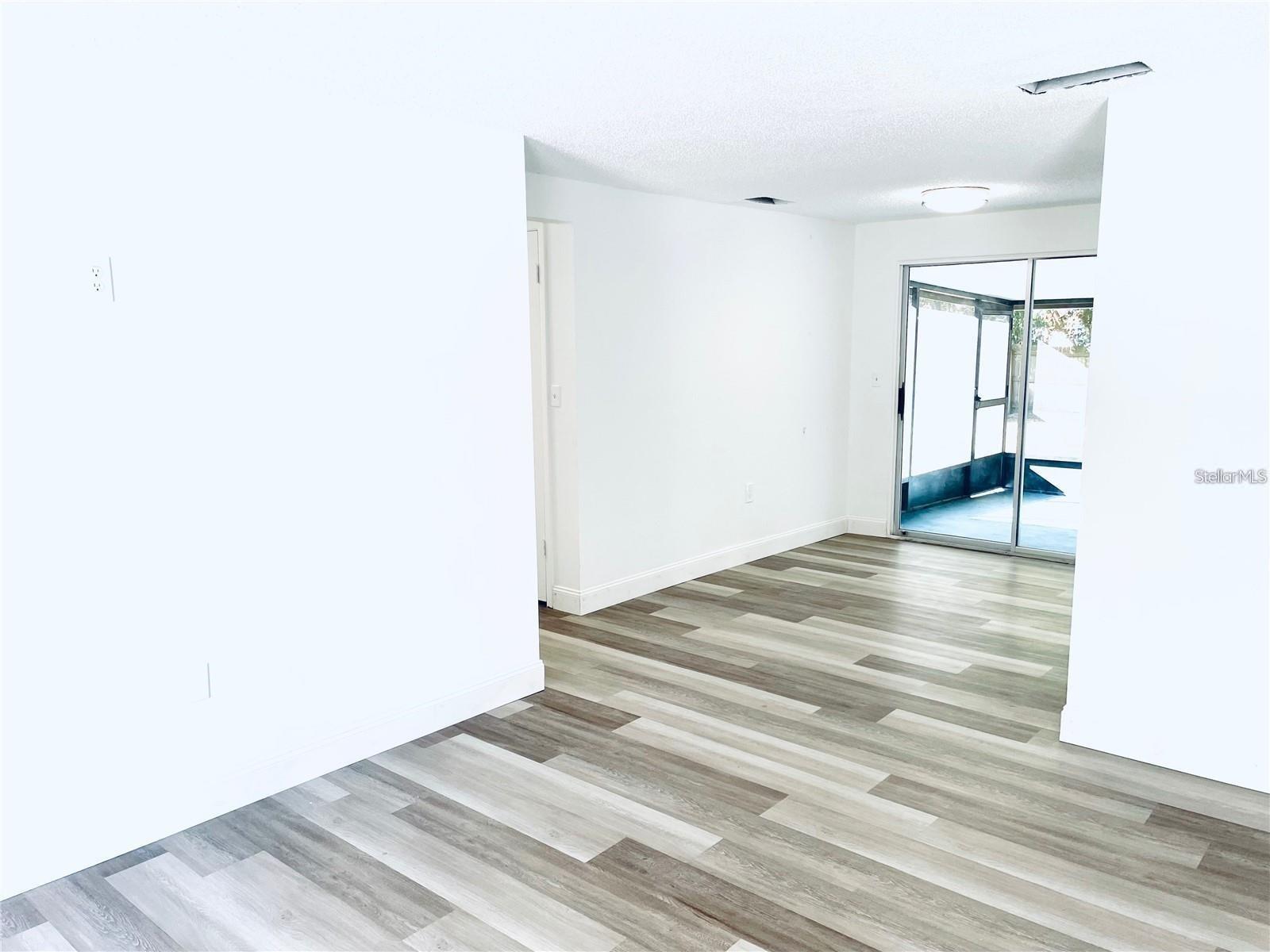 Image 3 of 15 For 2829 Hope Street