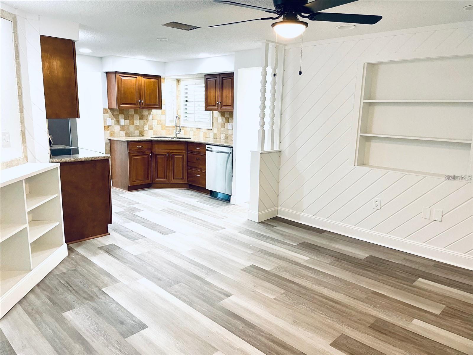 Image 6 of 15 For 2829 Hope Street