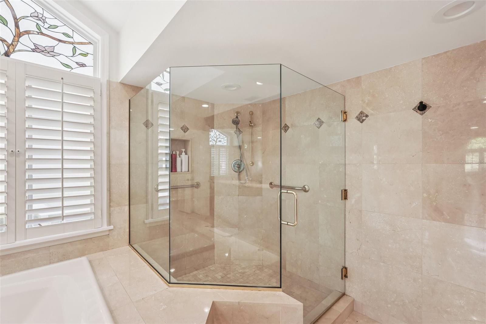 Listing photo id 35 for 44 Tidy Island Boulevard