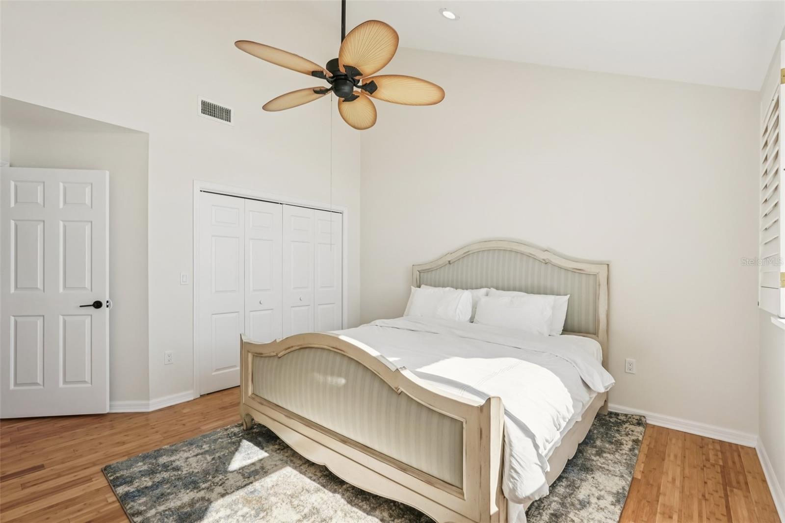 Listing photo id 46 for 44 Tidy Island Boulevard