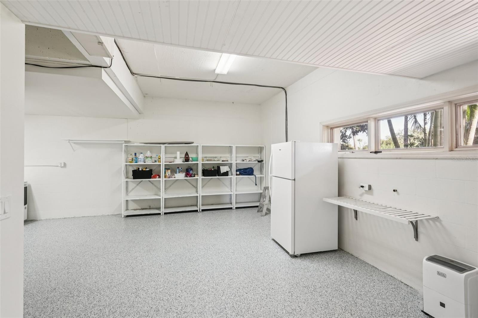 Listing photo id 50 for 44 Tidy Island Boulevard