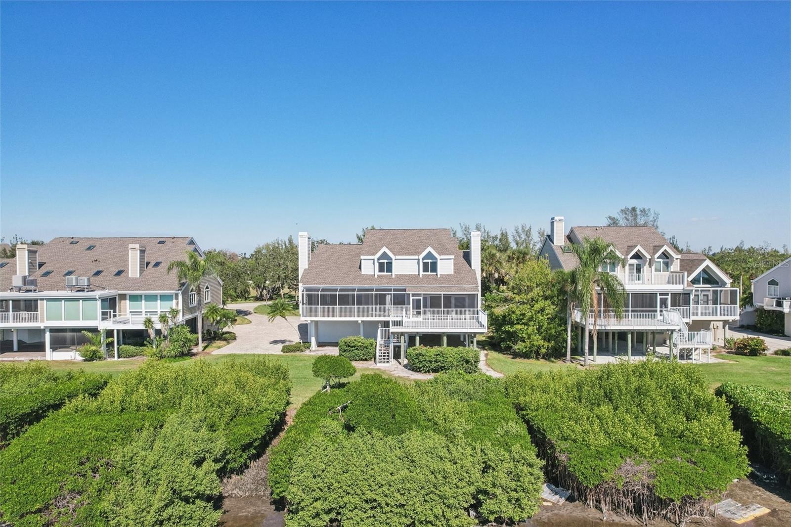 Listing photo id 66 for 44 Tidy Island Boulevard