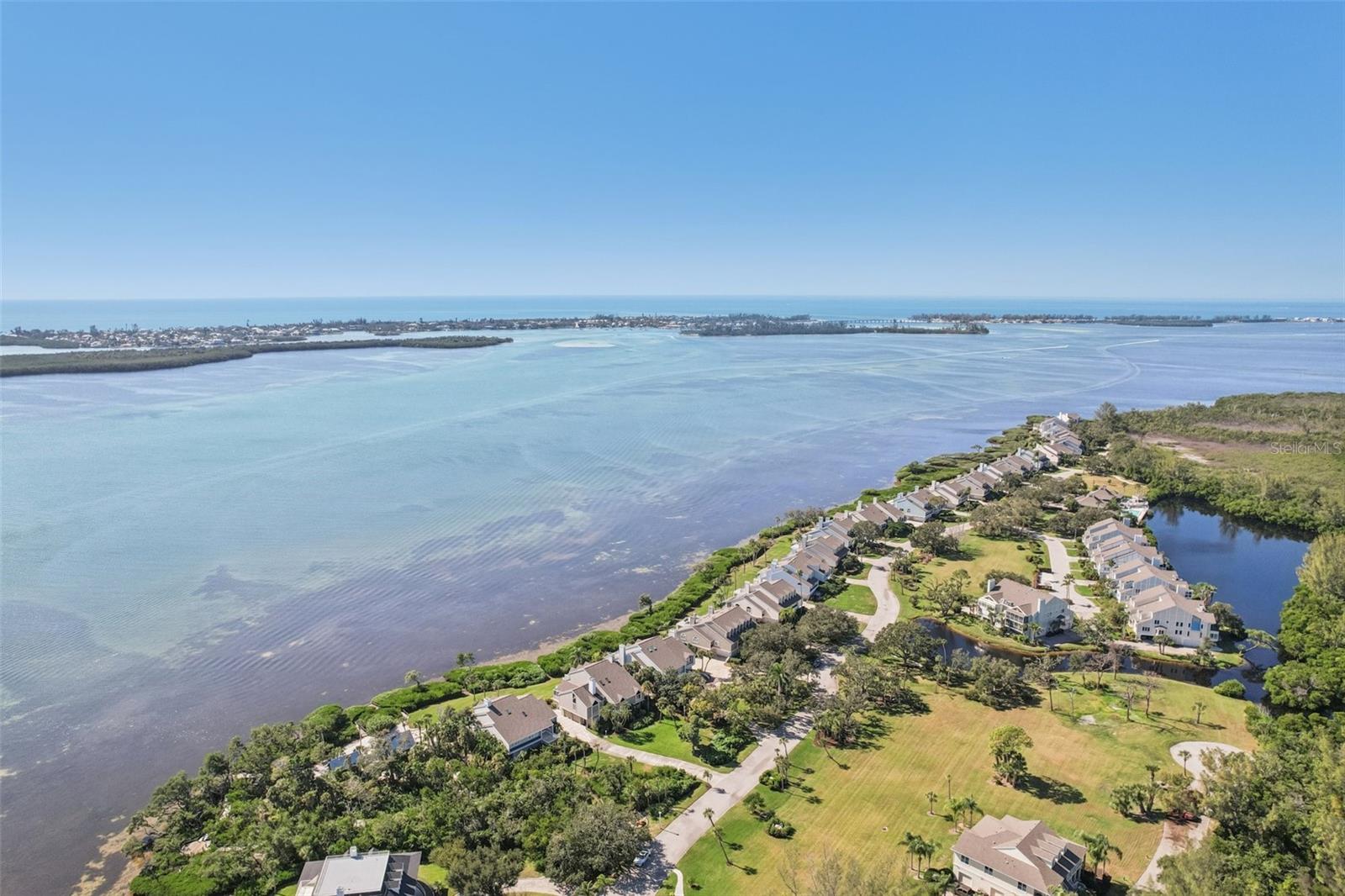 Listing photo id 69 for 44 Tidy Island Boulevard