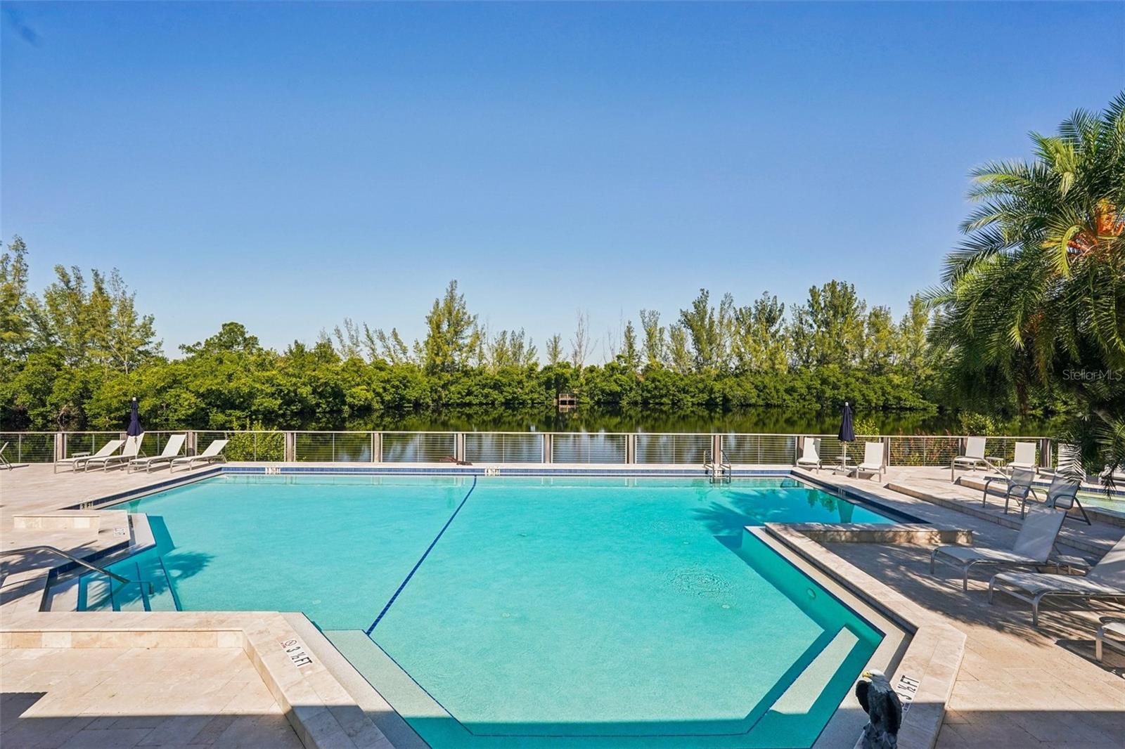 Listing photo id 74 for 44 Tidy Island Boulevard