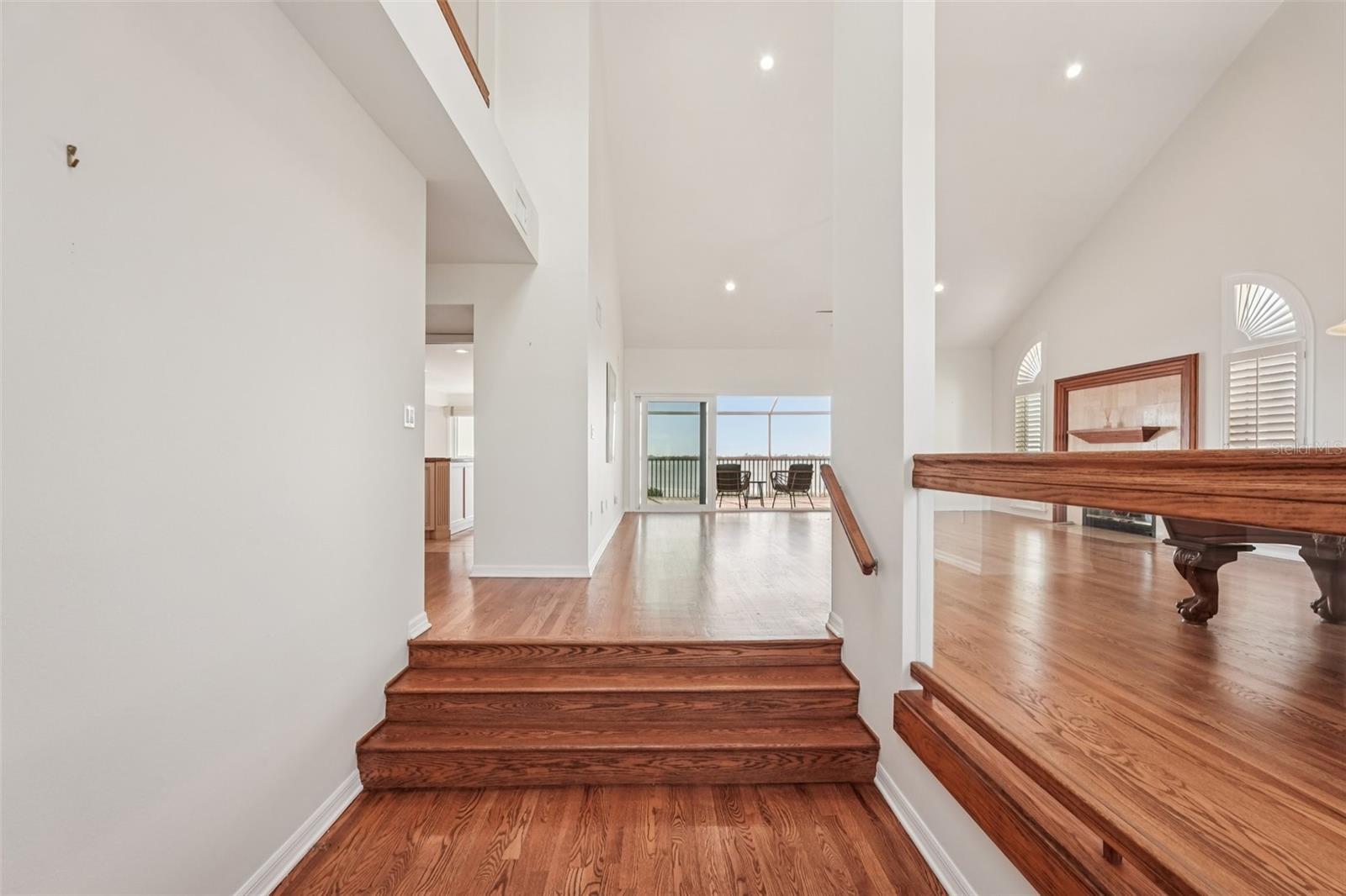 Listing photo id 6 for 44 Tidy Island Boulevard