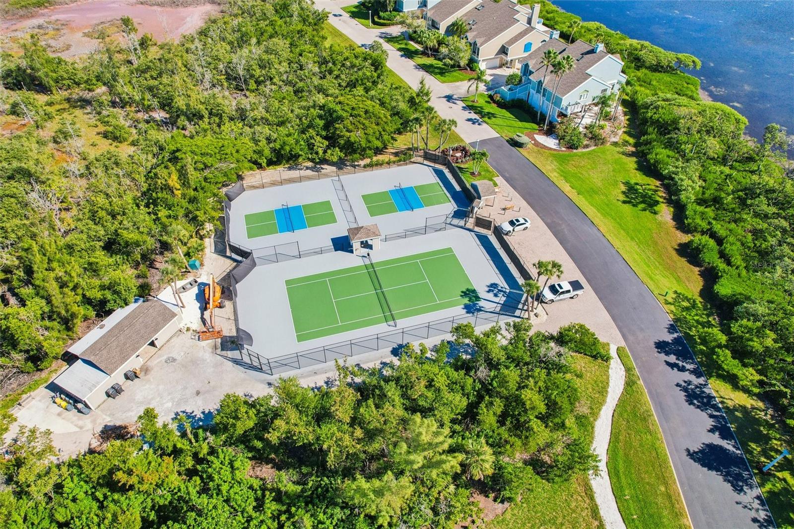 Listing photo id 79 for 44 Tidy Island Boulevard