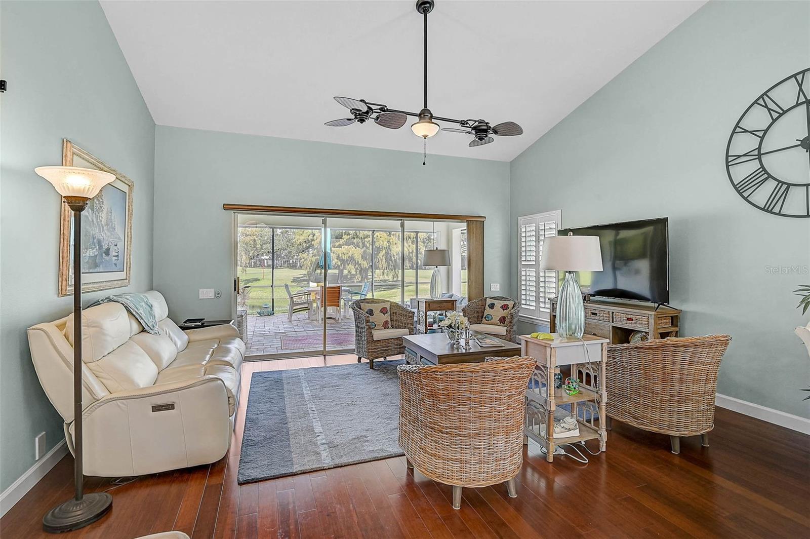 Image 14 of 44 For 4934 Clubview Court E