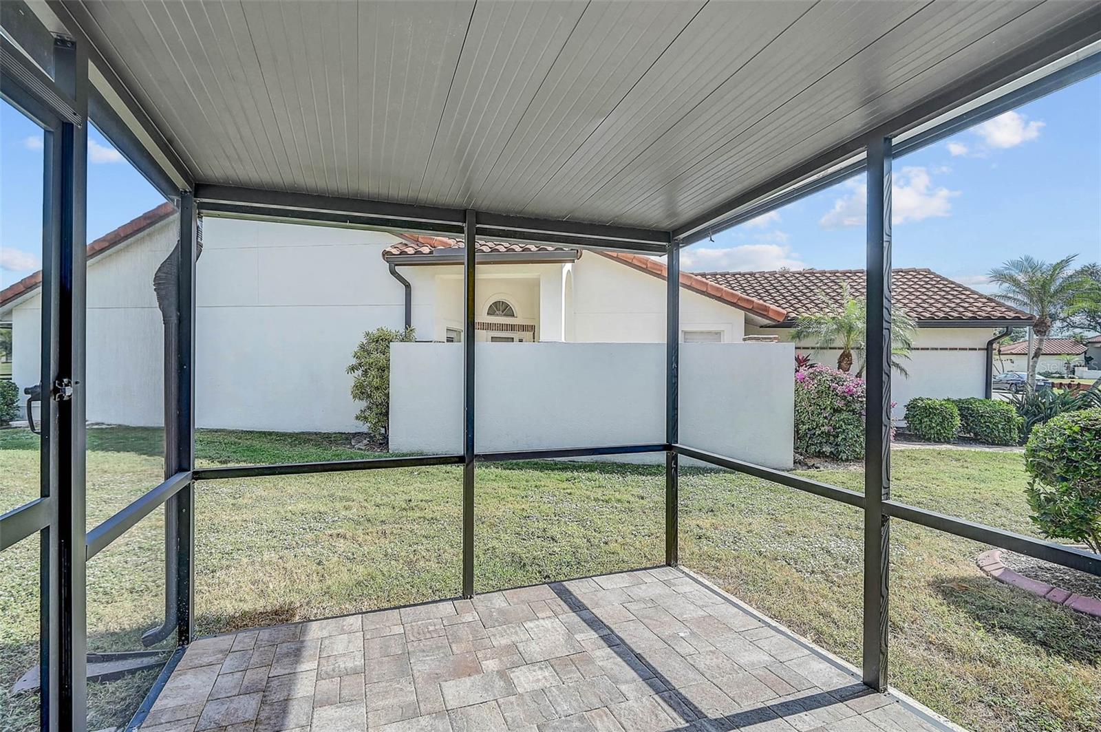 Image 15 of 44 For 4934 Clubview Court E