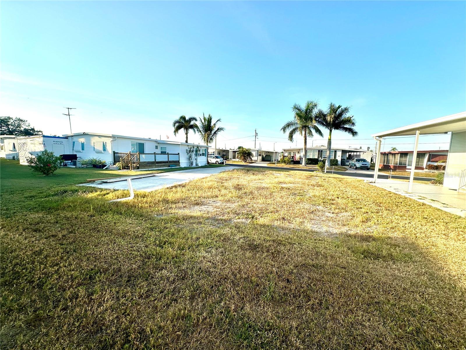 Image 3 of 4 For 522 Centre Street