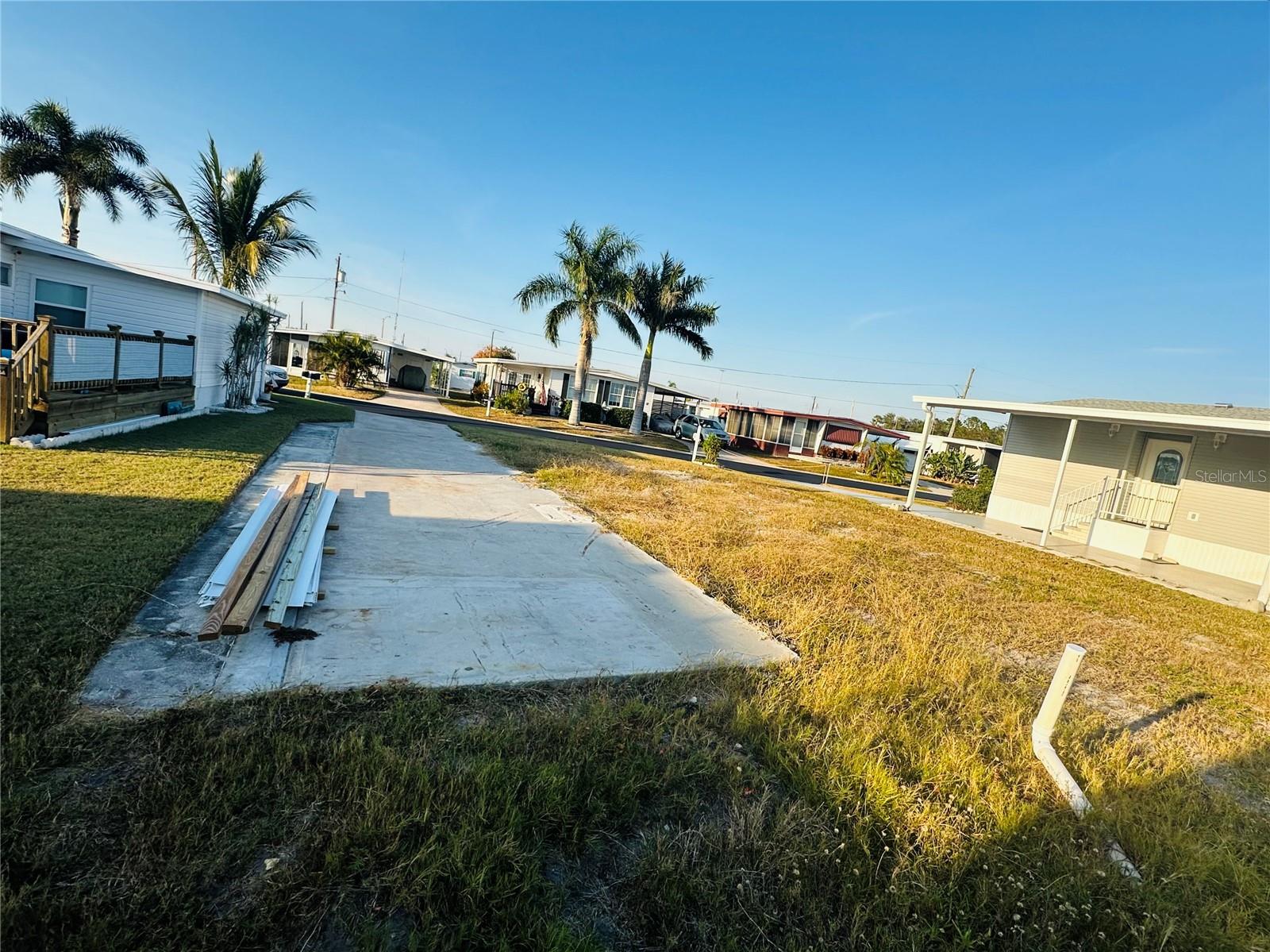 Image 4 of 4 For 522 Centre Street