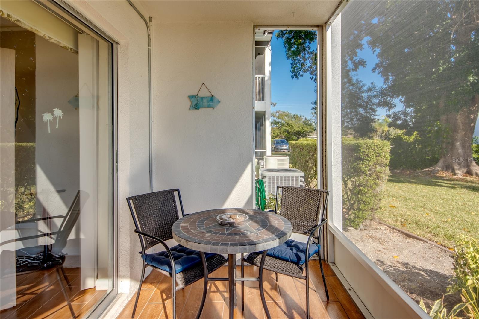 Image 20 of 25 For 7001 New Post Drive 4