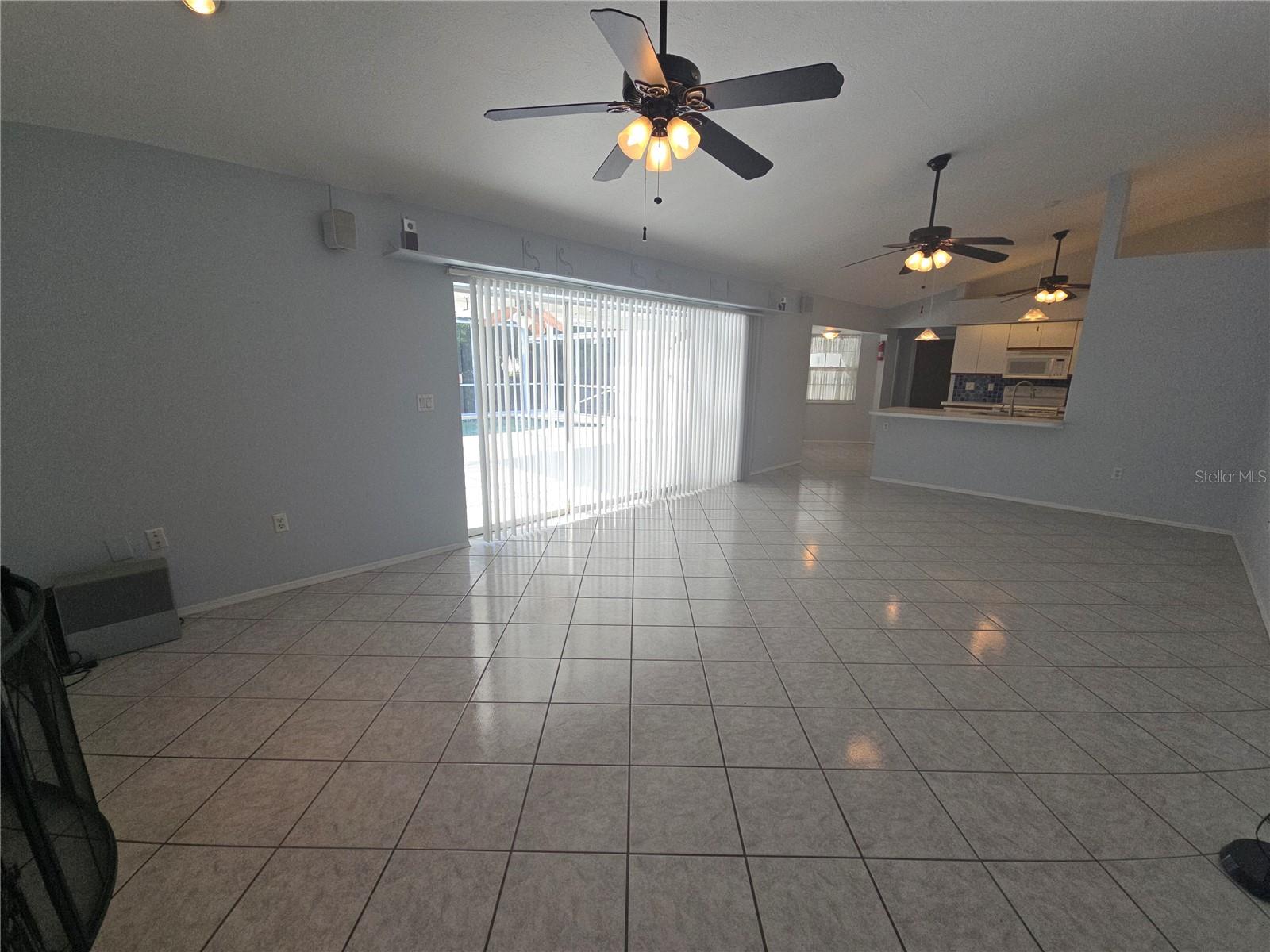 Image 13 of 37 For 1008 Cimarron Cir