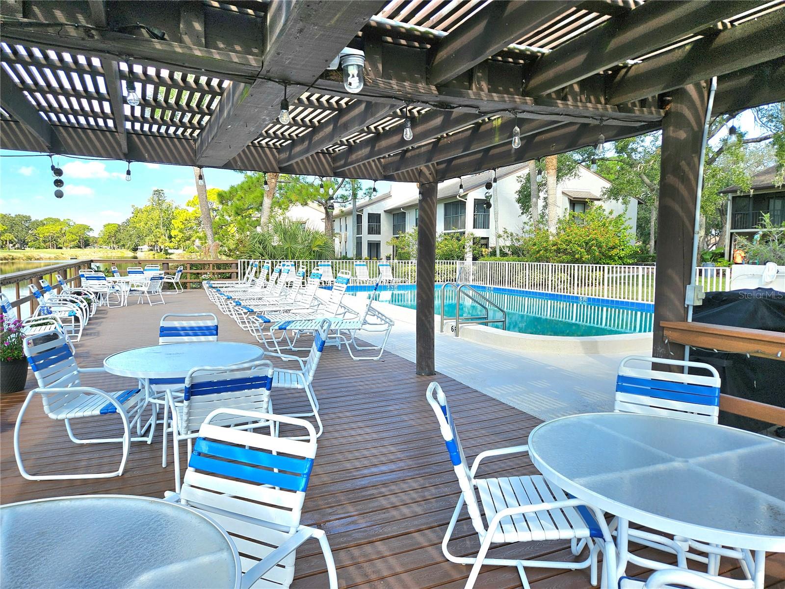 Image 31 of 37 For 2989 Taywood Meadow 19