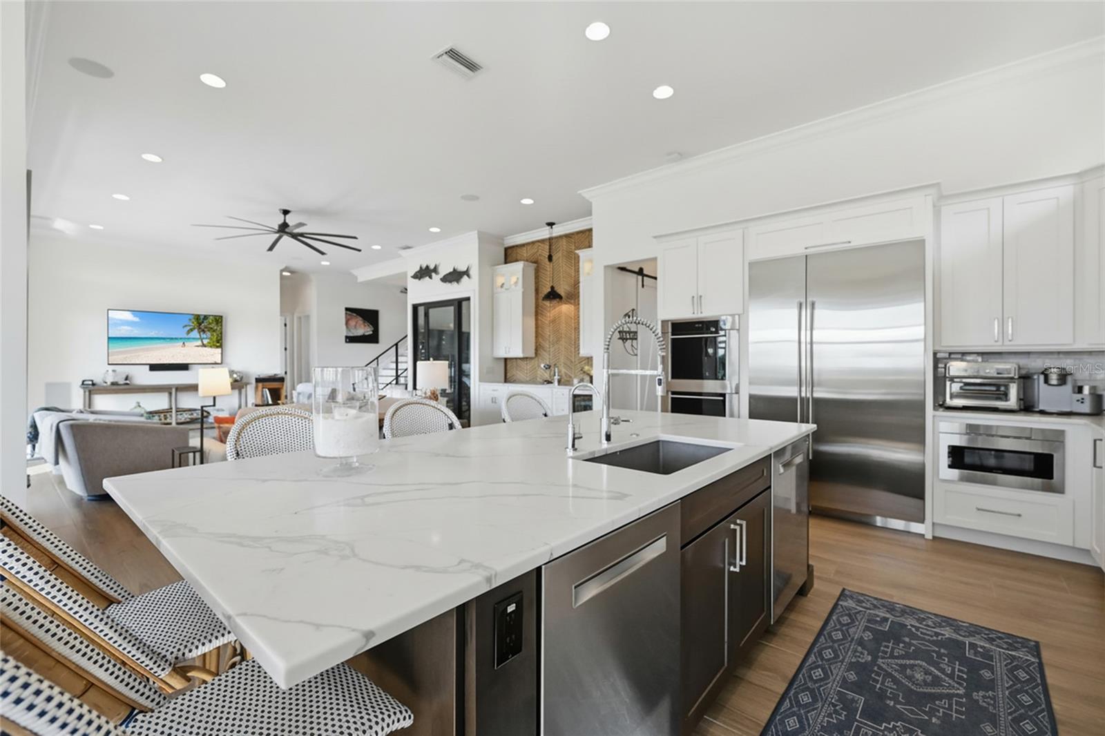 Image 22 of 82 For 628 Dundee Lane