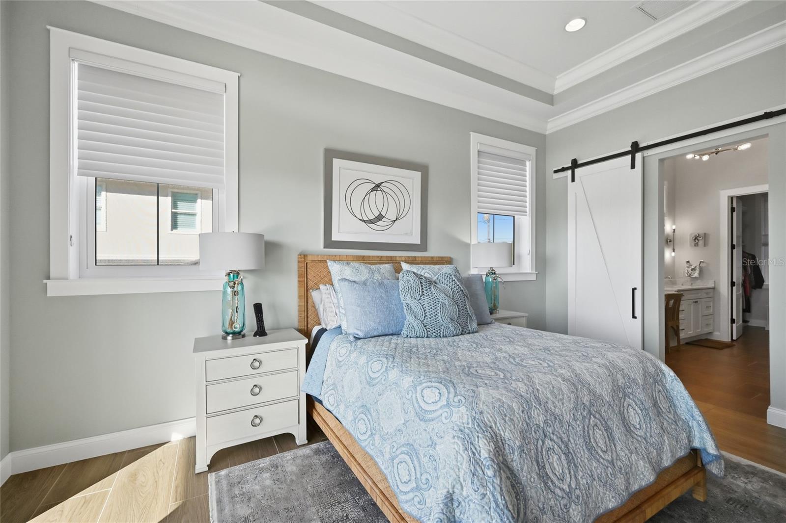 Image 34 of 82 For 628 Dundee Lane