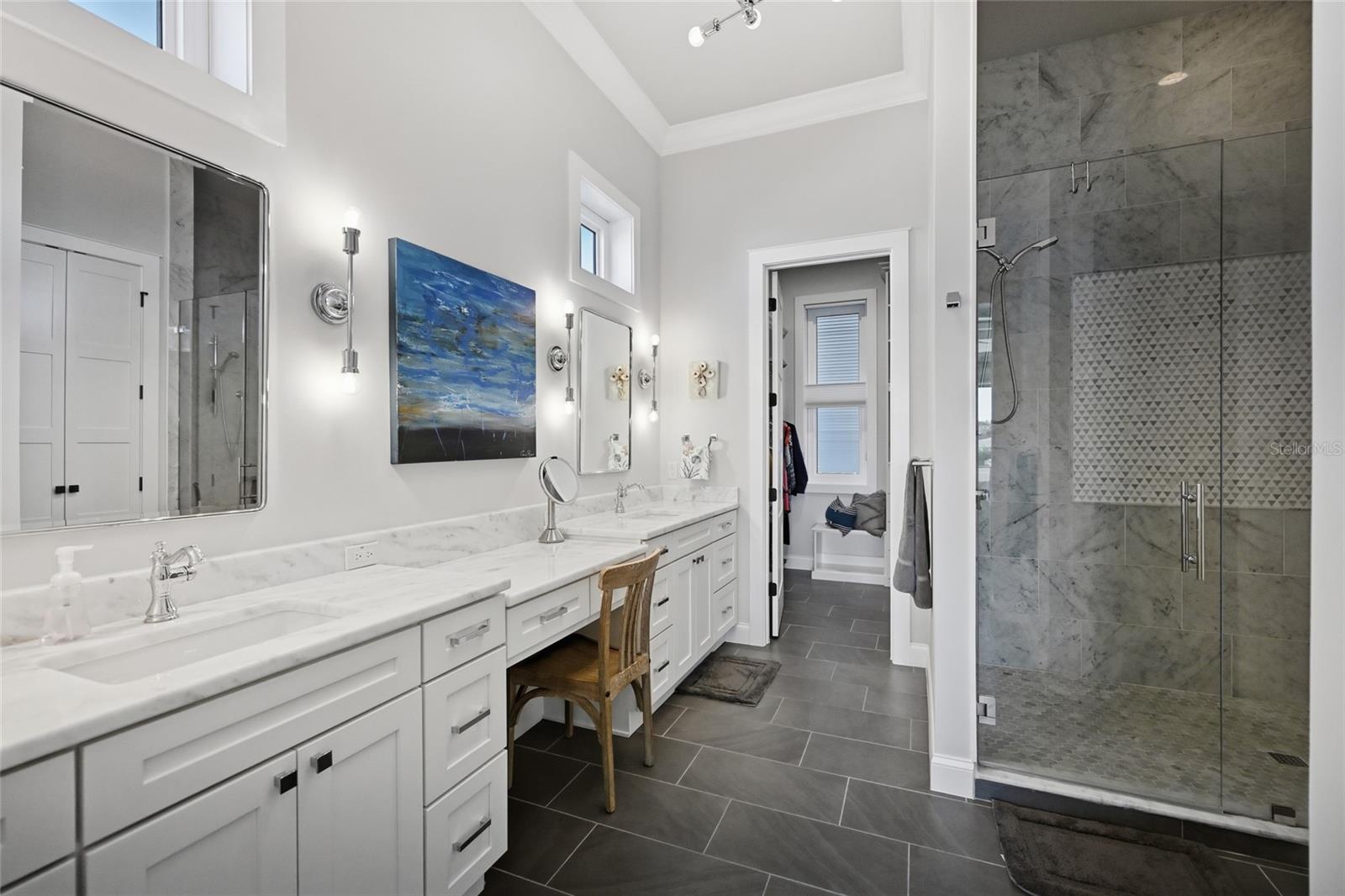 Image 35 of 82 For 628 Dundee Lane