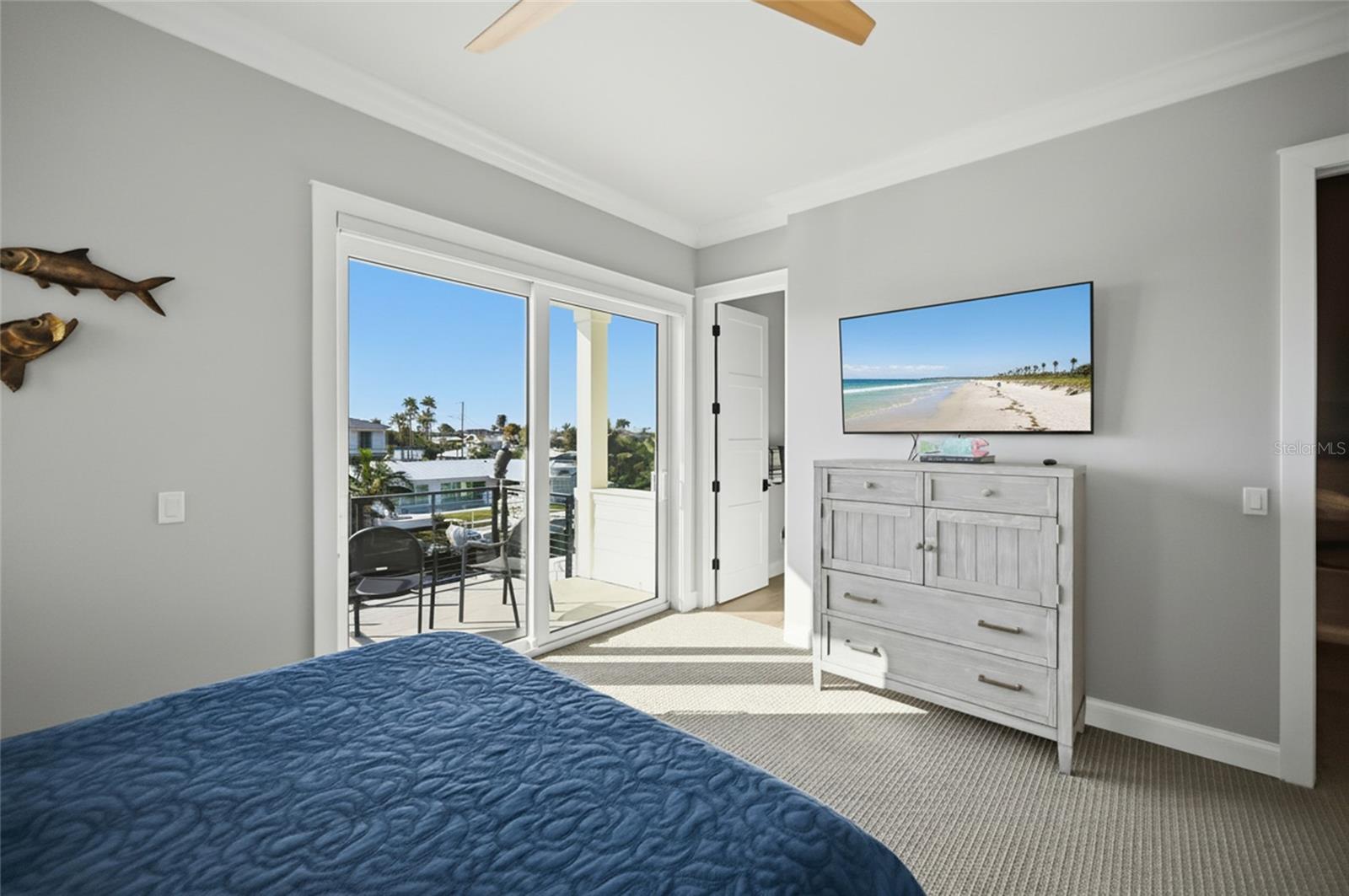 Image 47 of 82 For 628 Dundee Lane