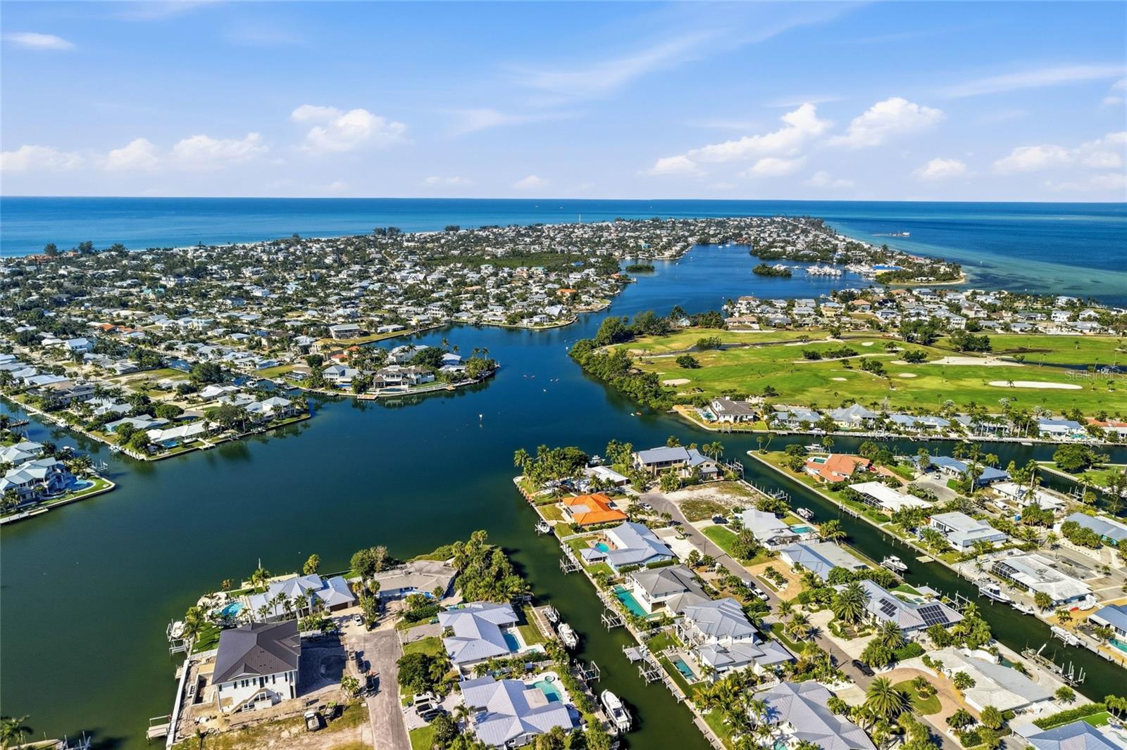 Image 7 of 82 For 628 Dundee Lane