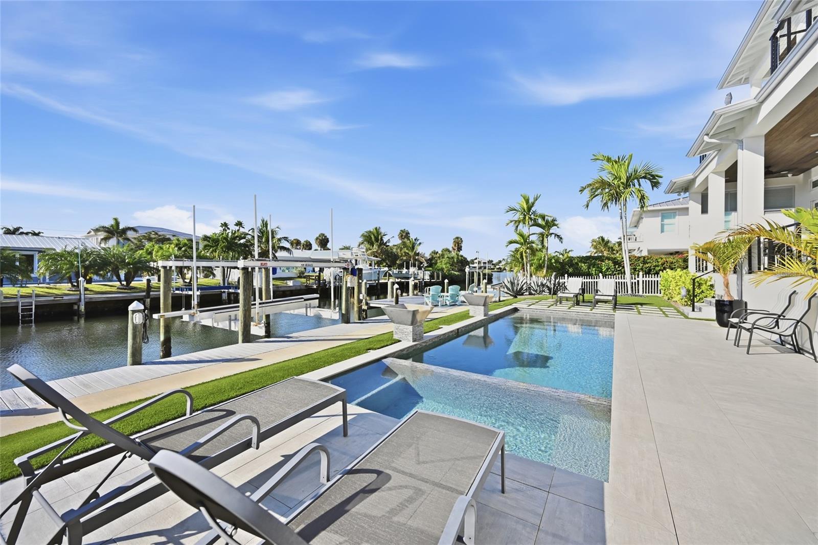 Image 76 of 82 For 628 Dundee Lane