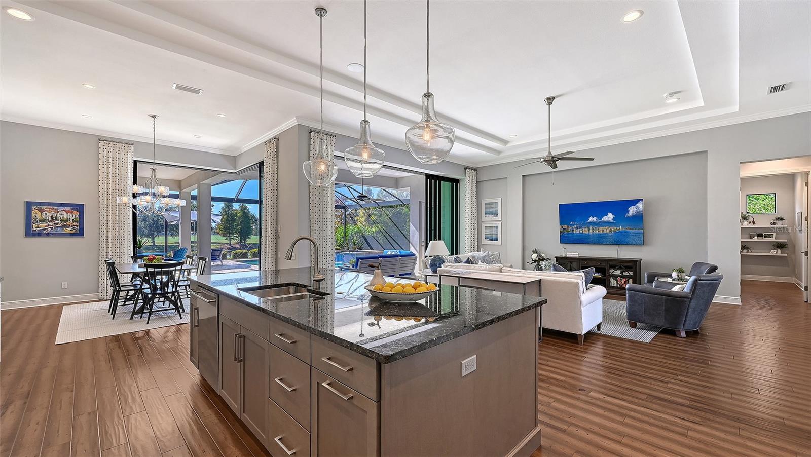 Image 19 of 75 For 15810 Castle Park Terrace