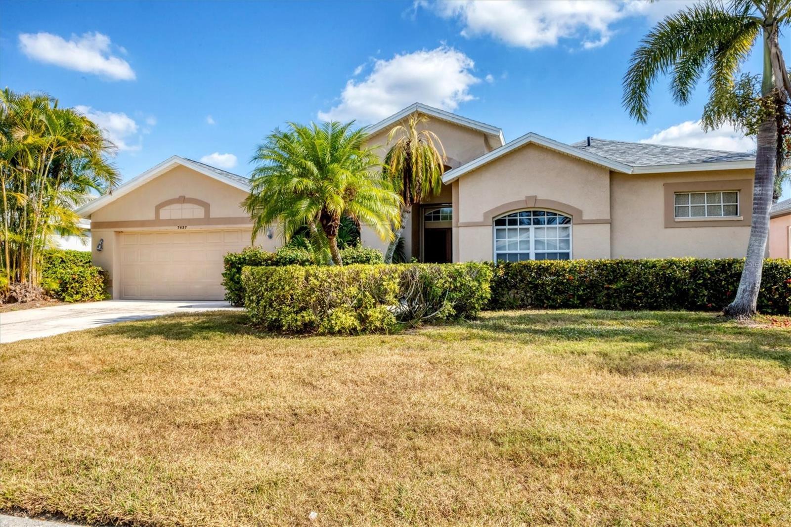 Details for 7437 Featherstone Boulevard, SARASOTA, FL 34238