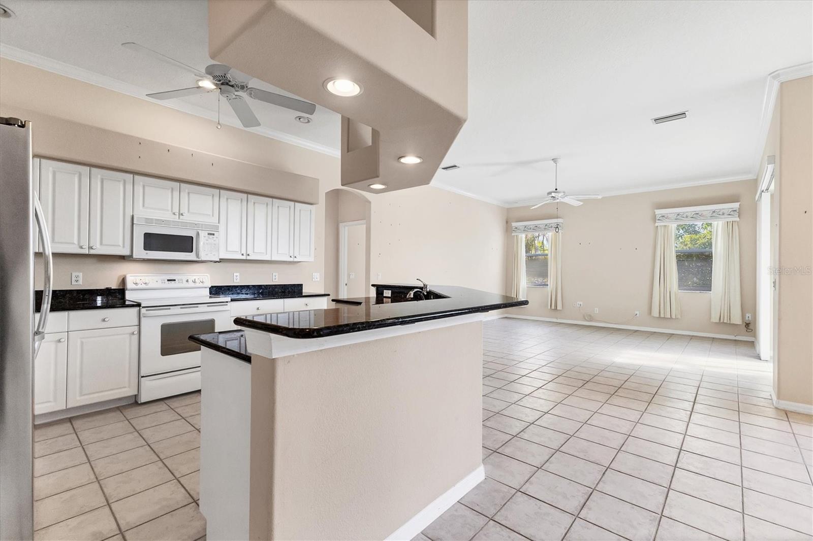 Image 11 of 34 For 7437 Featherstone Boulevard