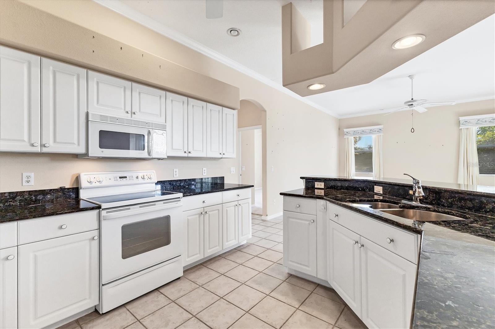 Image 12 of 34 For 7437 Featherstone Boulevard