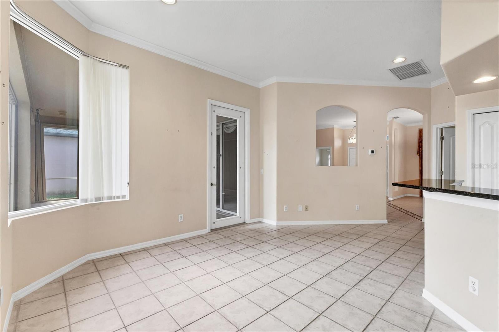 Image 15 of 34 For 7437 Featherstone Boulevard