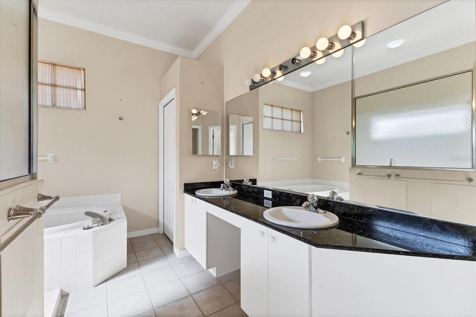 Image 22 of 34 For 7437 Featherstone Boulevard