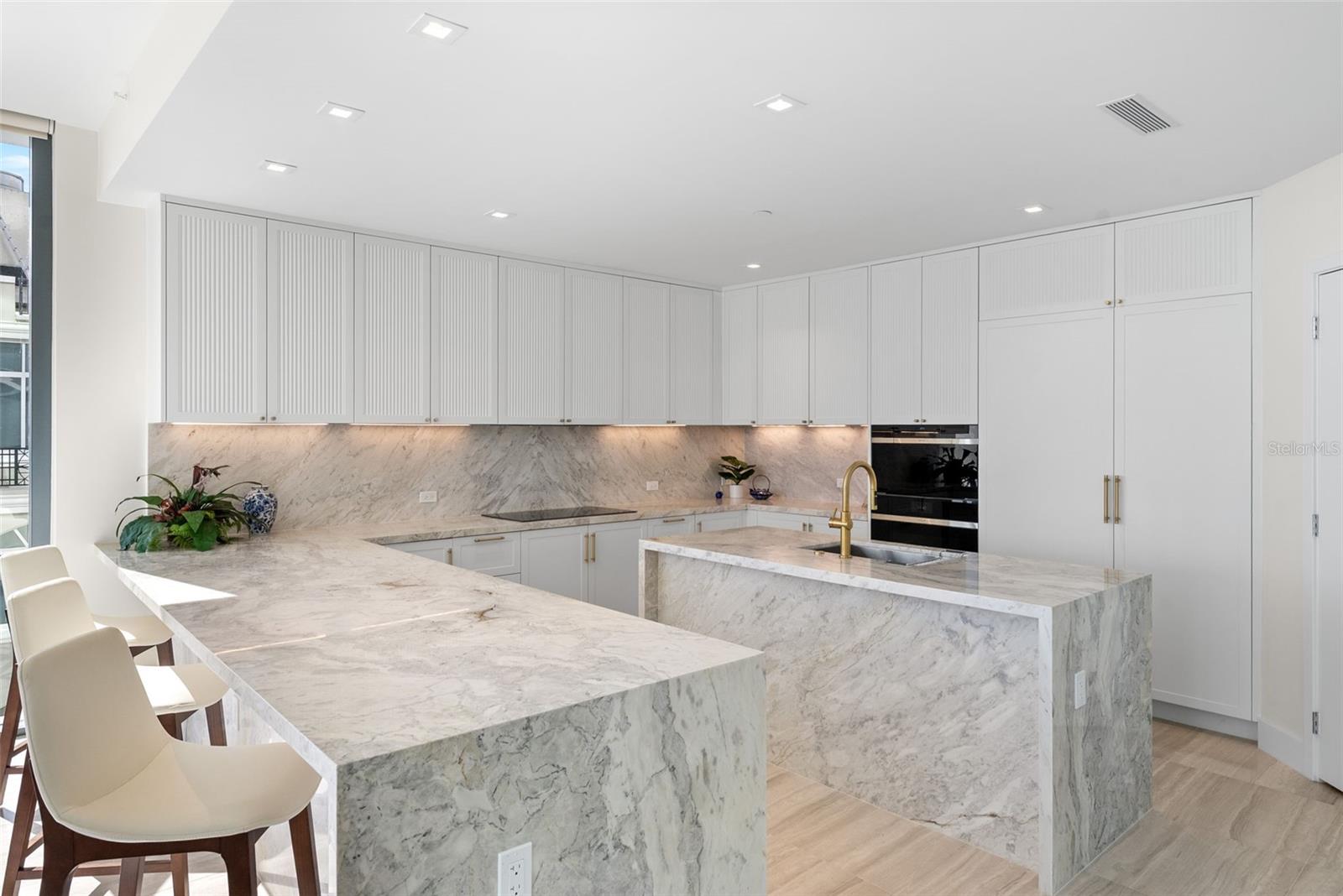 Listing photo id 22 for 3101 Bayshore Boulevard 2004