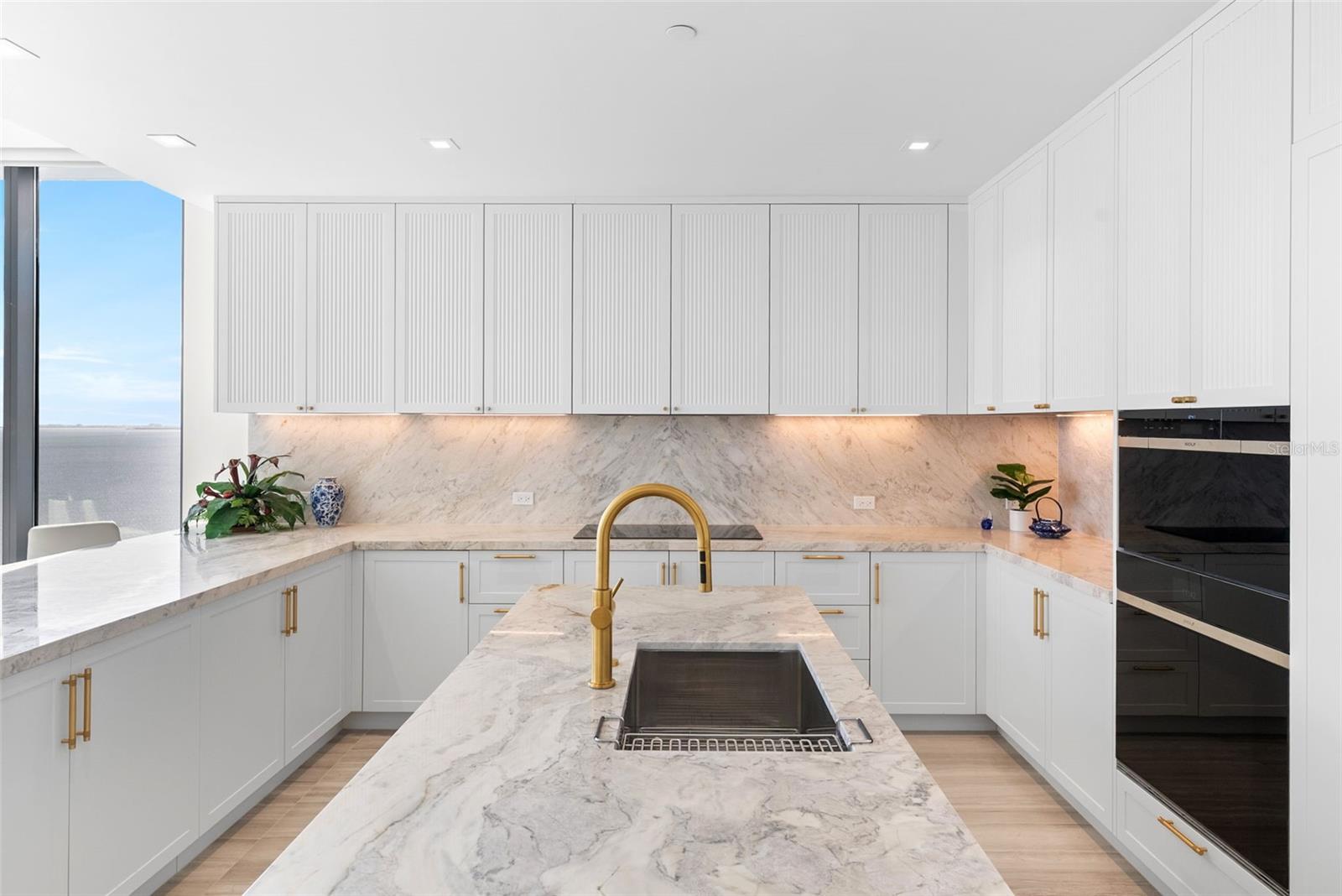 Listing photo id 23 for 3101 Bayshore Boulevard 2004