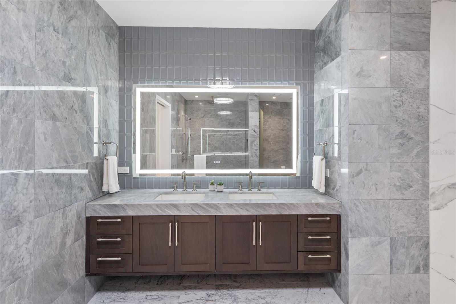 Listing photo id 31 for 3101 Bayshore Boulevard 2004