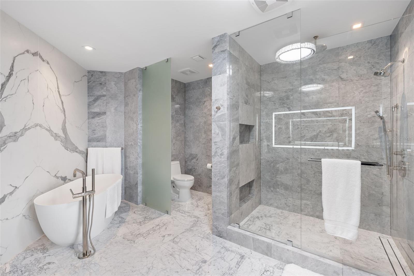 Listing photo id 32 for 3101 Bayshore Boulevard 2004