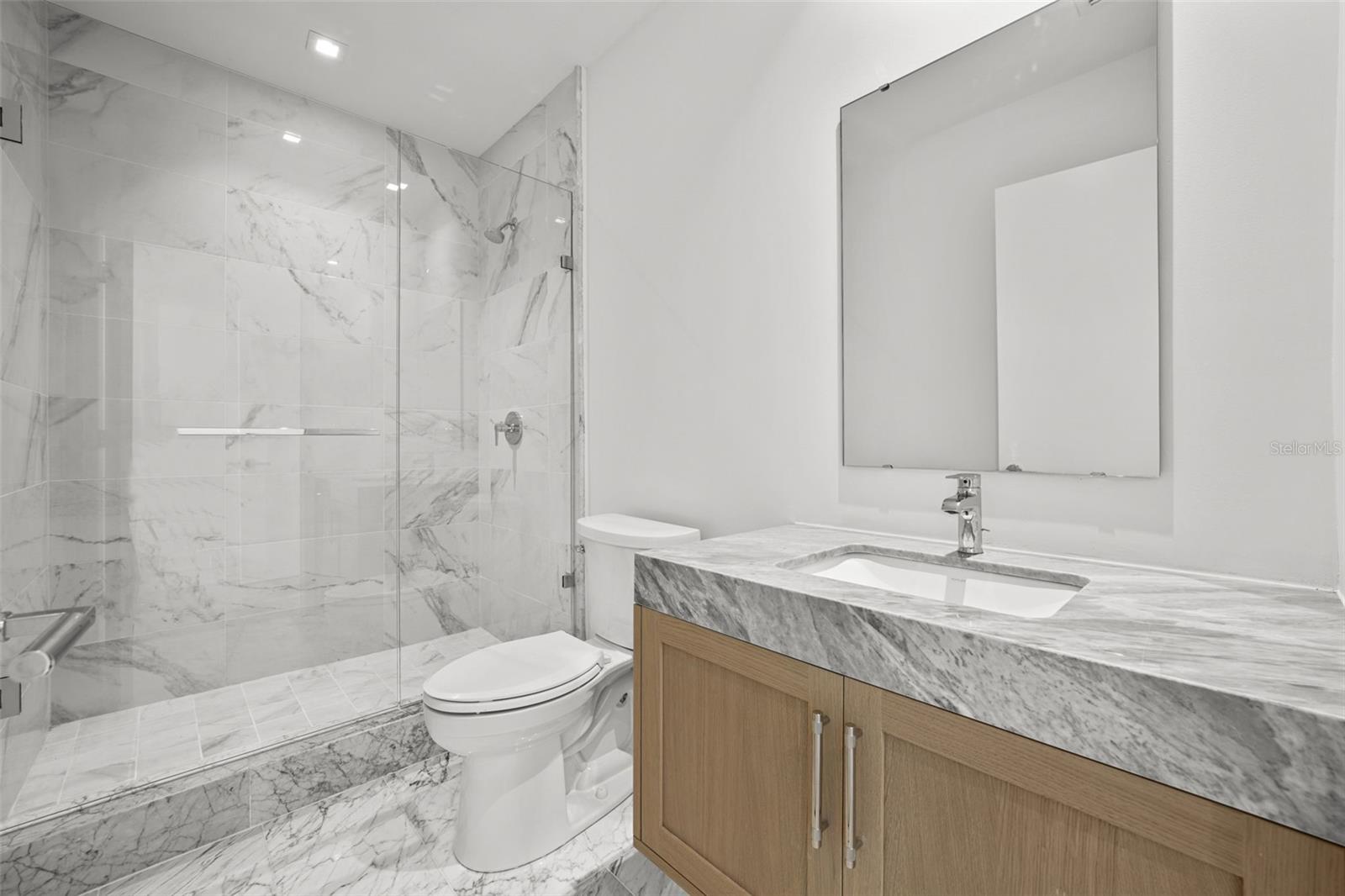 Listing photo id 43 for 3101 Bayshore Boulevard 2004