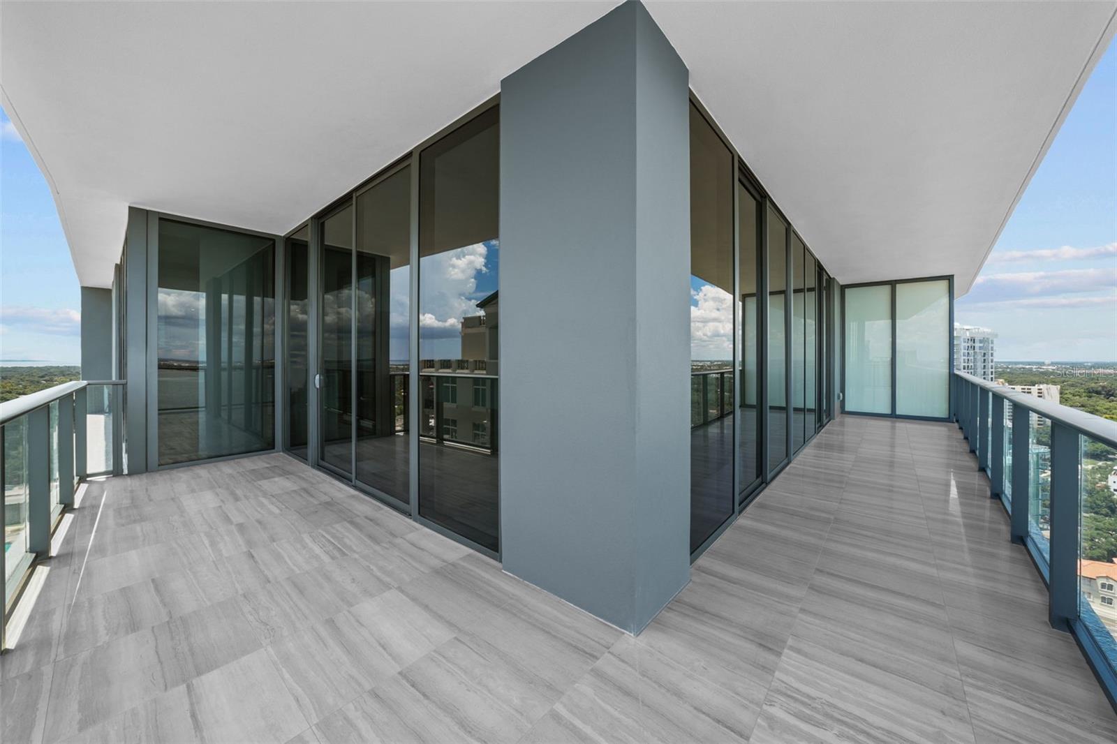 Listing photo id 5 for 3101 Bayshore Boulevard 2004