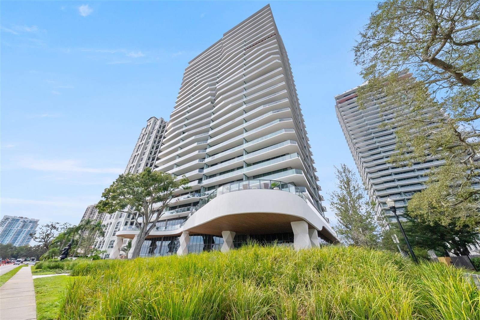 Listing photo id 77 for 3101 Bayshore Boulevard 2004