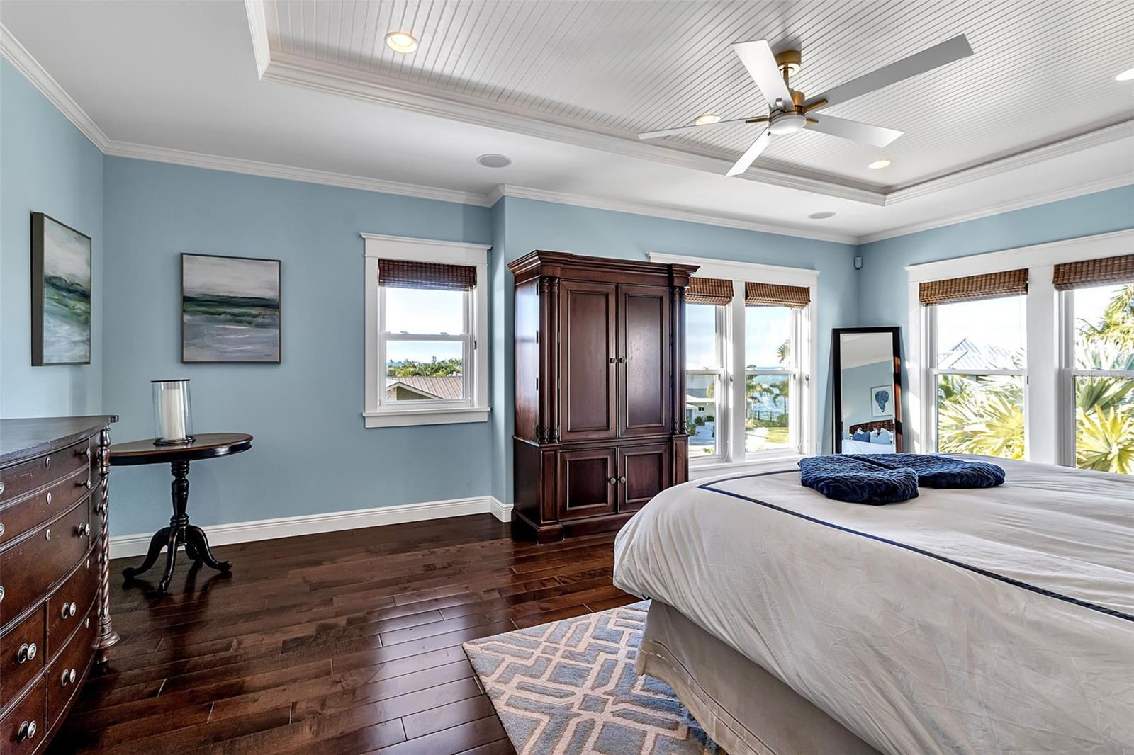 Image 57 of 94 For 718 Key Royale Drive