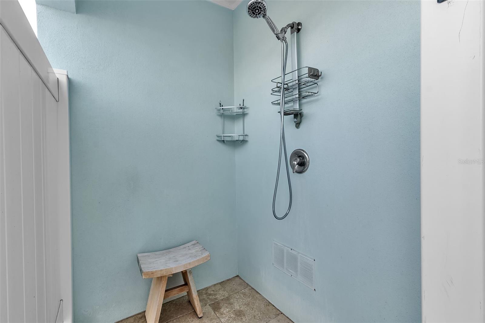 Image 80 of 94 For 718 Key Royale Drive