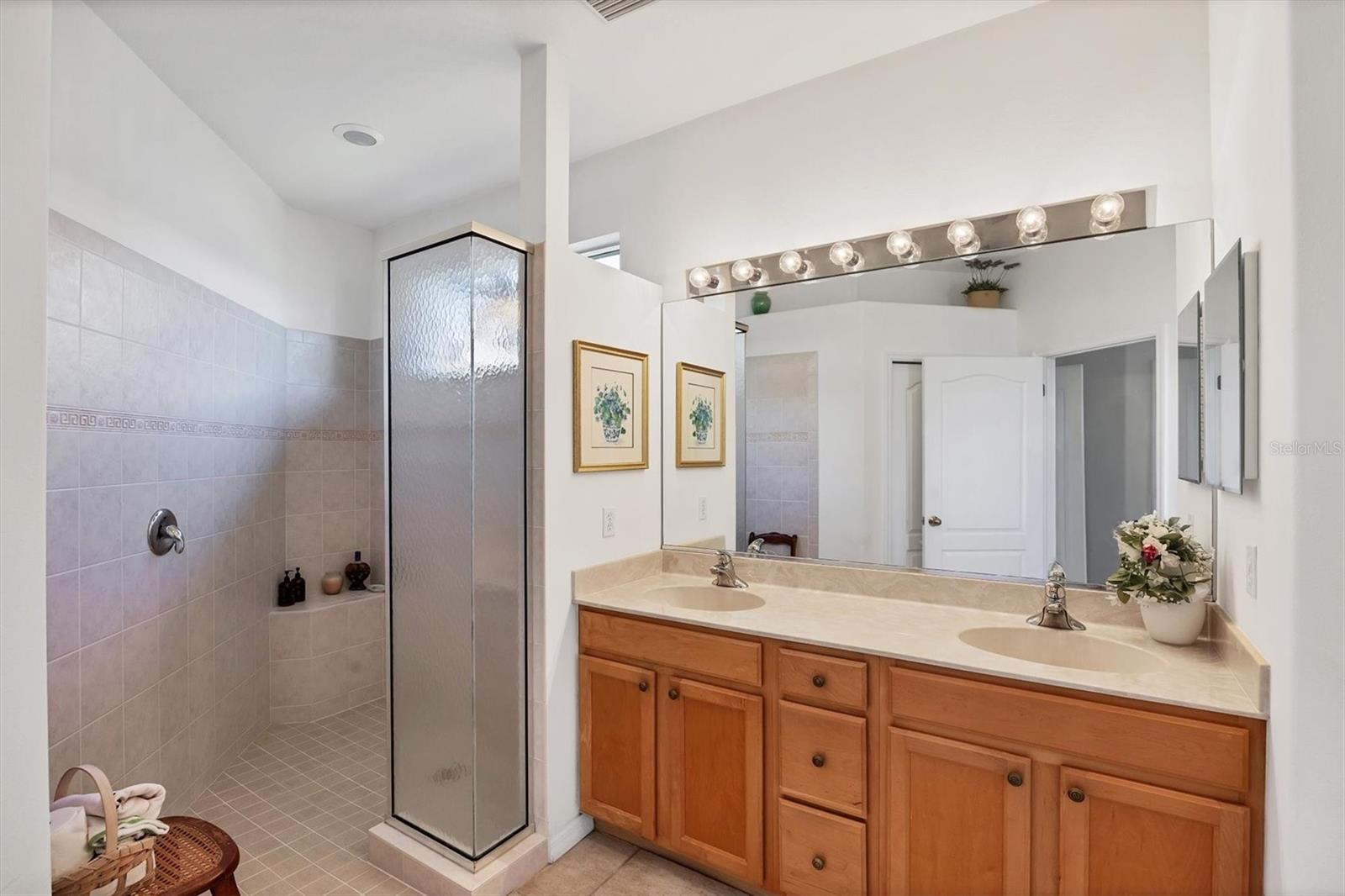 Image 24 of 44 For 4226 Reflections Parkway