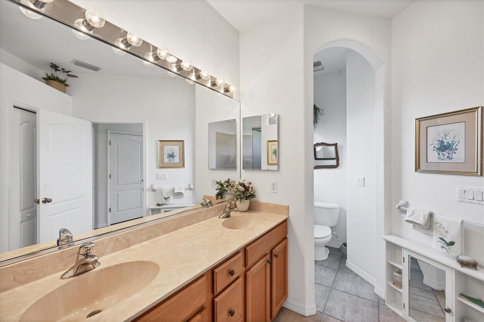 Image 25 of 44 For 4226 Reflections Parkway