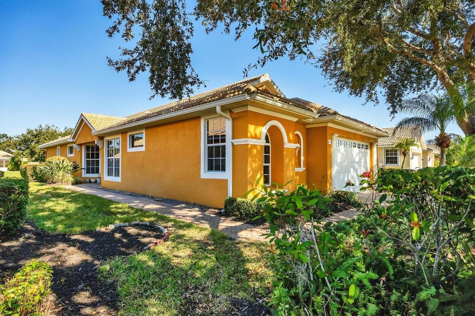 Image 8 of 44 For 4226 Reflections Parkway